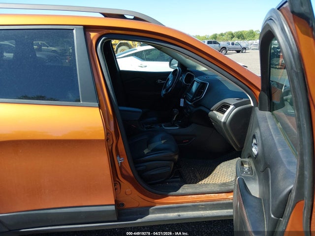 Продаж на аукціоні авто 2015 Jeep Cherokee Trailhawk, vin: 1C4PJMBS0FW698889, номер лоту: 44919278