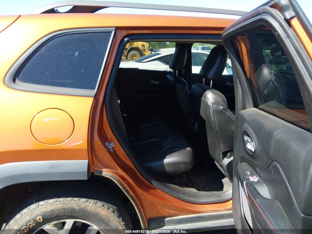 Продаж на аукціоні авто 2015 Jeep Cherokee Trailhawk, vin: 1C4PJMBS0FW698889, номер лоту: 44919278