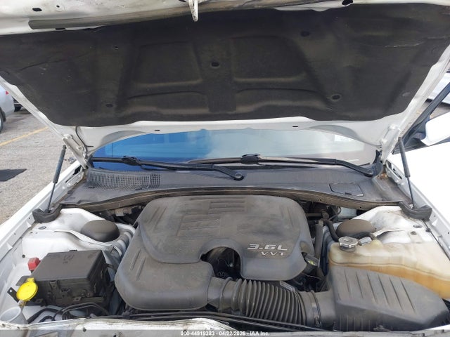 Chrysler 300 300s 2023 2C3CCABG8PH561030 Image 10