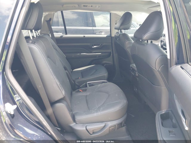 Toyota Grand Highlander Platinum 2025 5TDAAAB57SS079165 Image 7