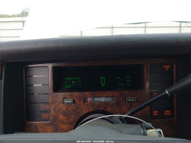 44919403 :رقم المزاد ، 1G6DW5274PR720837 vin ، 1993 Cadillac Fleetwood Chassis مزاد بيع