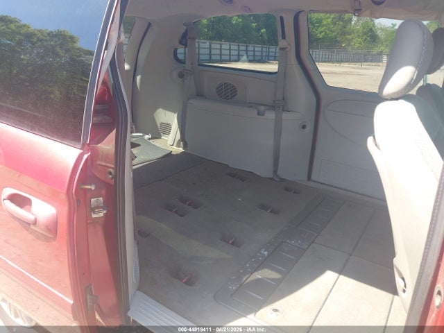Auction sale of the 2007 Chrysler Town & Country Lx, vin: 2A4GP44RX7R236532, lot number: 44919411