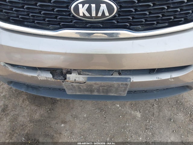 5XYKT3A68EG479371 KIA SORENTO LX