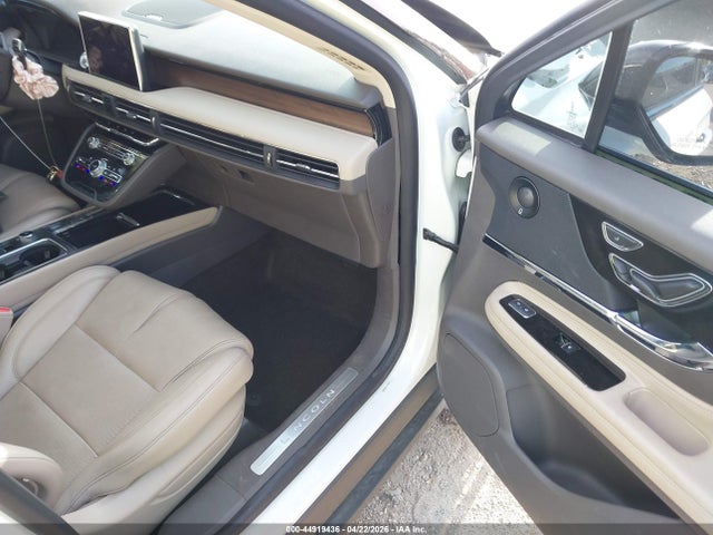 2022 Lincoln Corsair Reserve მანქანა იყიდება აუქციონზე, vin: 5LMCJ2DH5NUL11633, აუქციონის ნომერი: 44919436