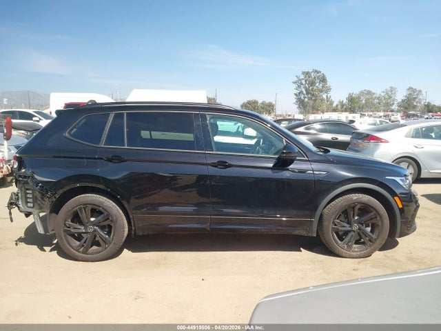 3VVCB7AX3RM194109 Volkswagen Tiguan 2.0t Se R-line Black