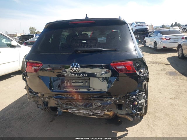 3VVCB7AX3RM194109 Volkswagen Tiguan 2.0t Se R-line Black