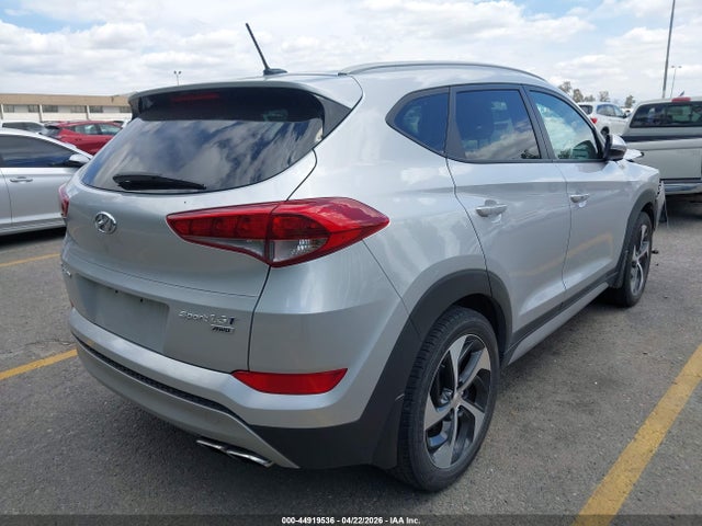 KM8J3CA27HU527613 Hyundai Tucson Sport
