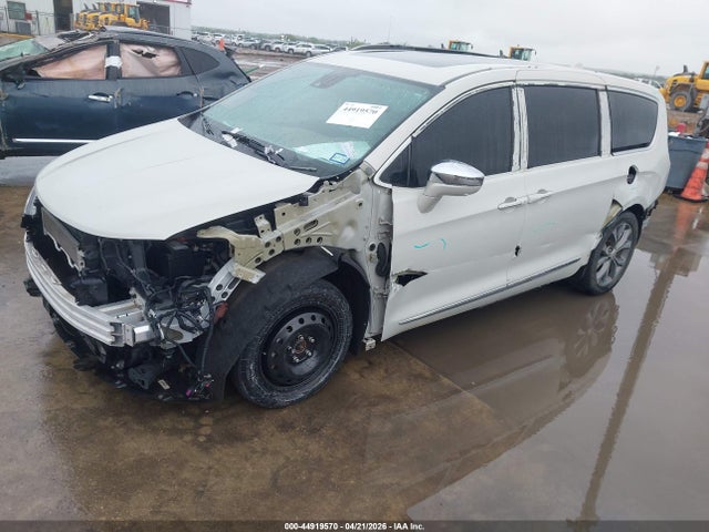 2020 Chrysler Pacifica Limited მანქანა იყიდება აუქციონზე, vin: 2C4RC1GG6LR110794, აუქციონის ნომერი: 44919570