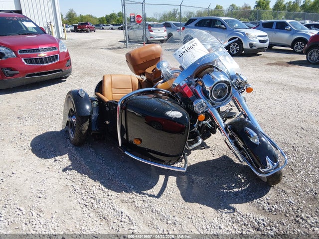 INDIAN MOTORCYCLE CO. Chief Vintage 2017 56KCCVAA8H3351820 главное изображение