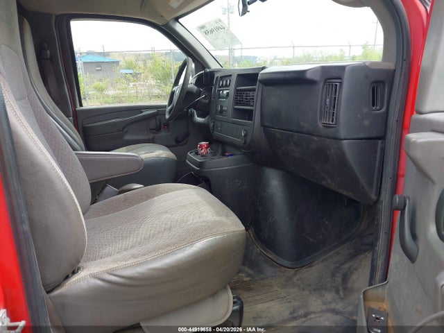 44919658 :رقم المزاد ، 1GCWGFCG8D1156613 vin ، 2013 Chevrolet Express 2500 Work Van مزاد بيع