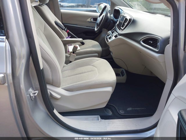 44919696 :رقم المزاد ، 2C4RC1H71HR797480 vin ، 2017 Chrysler Pacifica Hybrid Touring Plus مزاد بيع
