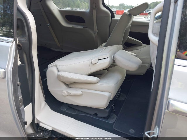 44919696 :رقم المزاد ، 2C4RC1H71HR797480 vin ، 2017 Chrysler Pacifica Hybrid Touring Plus مزاد بيع