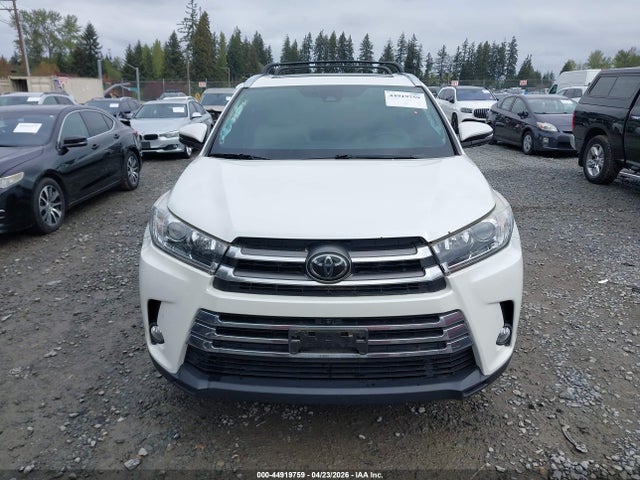 Toyota Highlander Limited Platinum 2017 5TDDZRFH1HS436955 Image 13