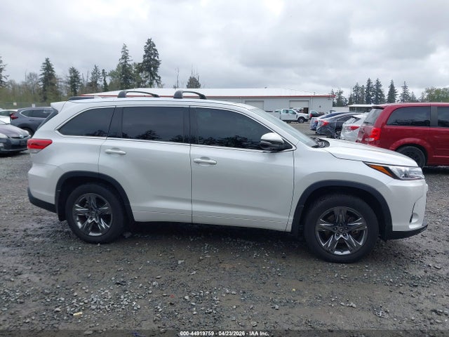 Toyota Highlander Limited Platinum 2017 5TDDZRFH1HS436955 Image 14