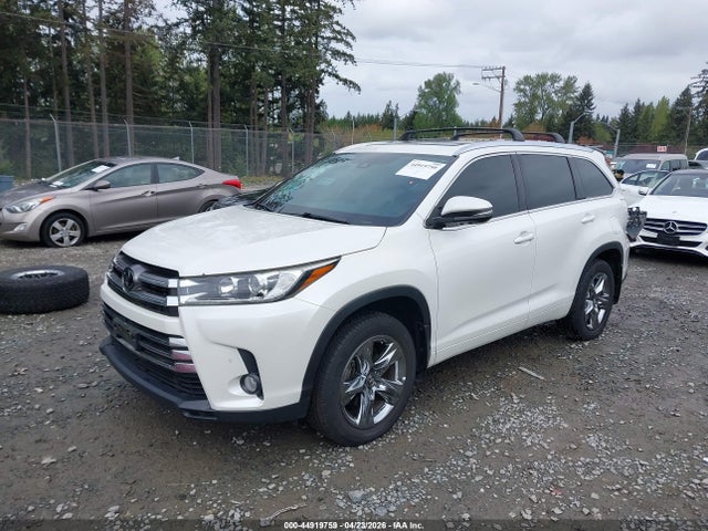 Toyota Highlander Limited Platinum 2017 5TDDZRFH1HS436955 Image 2