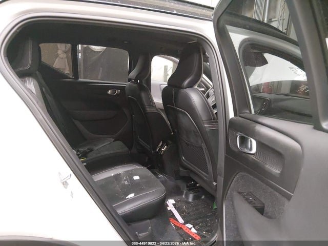 YV4ED3UR6M2548273 Volvo Xc40 Recharge Pure Electric P8