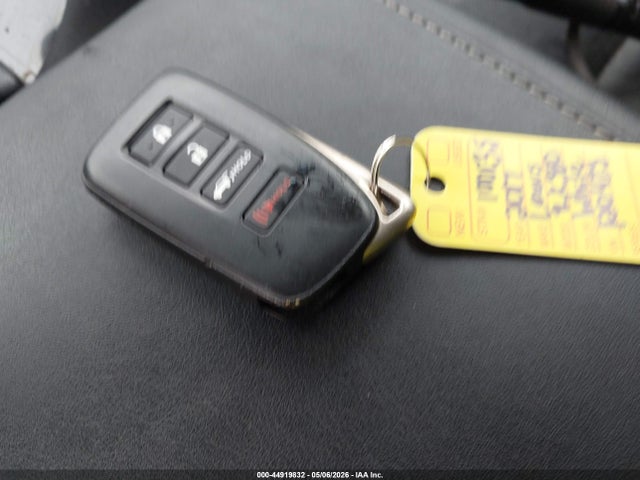 44919832 :رقم المزاد ، 2T2BZMCA6HC120473 vin ، 2017 Lexus Rx 350 مزاد بيع
