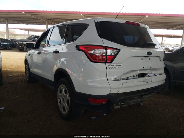 Ford ESCAPE S 2018 1FMCU0F70JUB52968 Image 3