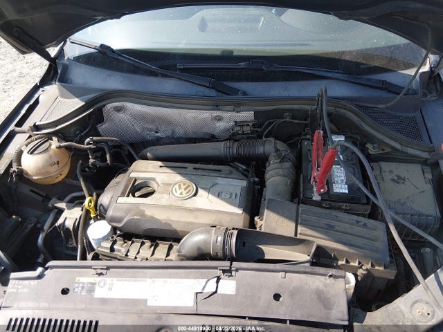 2015 Volkswagen Tiguan S მანქანა იყიდება აუქციონზე, vin: WVGAV7AXXFW611052, აუქციონის ნომერი: 44919900