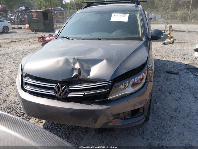 2015 Volkswagen Tiguan S მანქანა იყიდება აუქციონზე, vin: WVGAV7AXXFW611052, აუქციონის ნომერი: 44919900