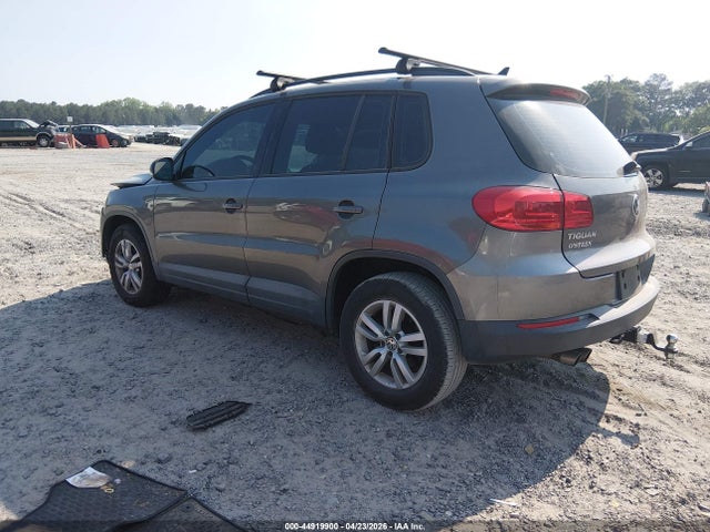 2015 Volkswagen Tiguan S მანქანა იყიდება აუქციონზე, vin: WVGAV7AXXFW611052, აუქციონის ნომერი: 44919900