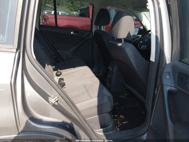 2015 Volkswagen Tiguan S მანქანა იყიდება აუქციონზე, vin: WVGAV7AXXFW611052, აუქციონის ნომერი: 44919900