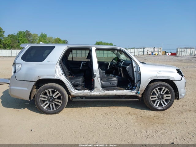 2018 Toyota 4runner Limited მანქანა იყიდება აუქციონზე, vin: JTEZU5JR6J5188254, აუქციონის ნომერი: 44920032