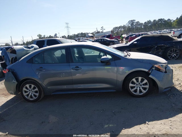 Toyota COROLLA LE 2022 5YFEPMAE1NP347272 Image 14