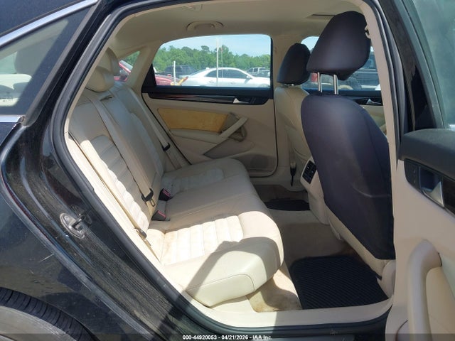 44920053 :رقم المزاد ، 1VWCS7A32EC023016 vin ، 2014 Volkswagen Passat 1.8t Sel Premium مزاد بيع