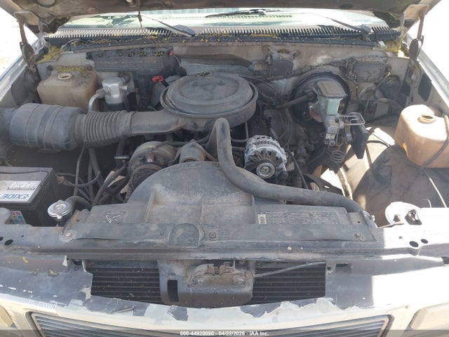 Продажа на аукционе авто 1993 Gmc Sierra C1500, vin: 1GTEC14K4PE516552, номер лота: 44920090