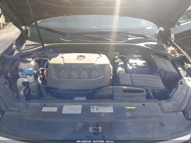 44920169 :رقم المزاد ، 1VWBA7A32JC029262 vin ، 2018 Volkswagen Passat 2.0t Se مزاد بيع