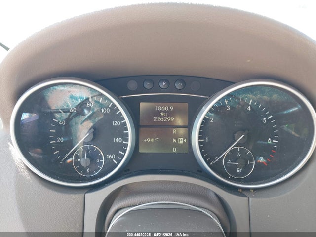 Продажа на аукционе авто 2010 Mercedes-benz Ml 350 4matic, vin: 4JGBB8GB3AA597371, номер лота: 44920225