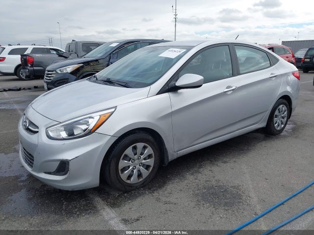 Hyundai ACCENT SE 2016 KMHCT4AEXGU133742 Image 2