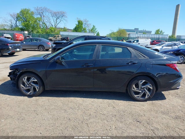 2025 Hyundai Elantra Sel Sport მანქანა იყიდება აუქციონზე, vin: KMHLM4DG6SU051882, აუქციონის ნომერი: 44920239