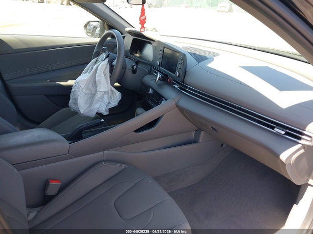 2025 Hyundai Elantra Sel Sport მანქანა იყიდება აუქციონზე, vin: KMHLM4DG6SU051882, აუქციონის ნომერი: 44920239