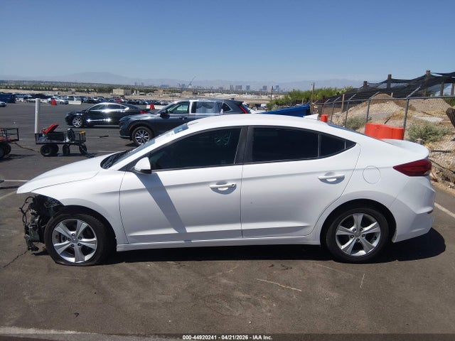 Hyundai ELANTRA SE 2017 5NPD84LF5HH024911 Image 15