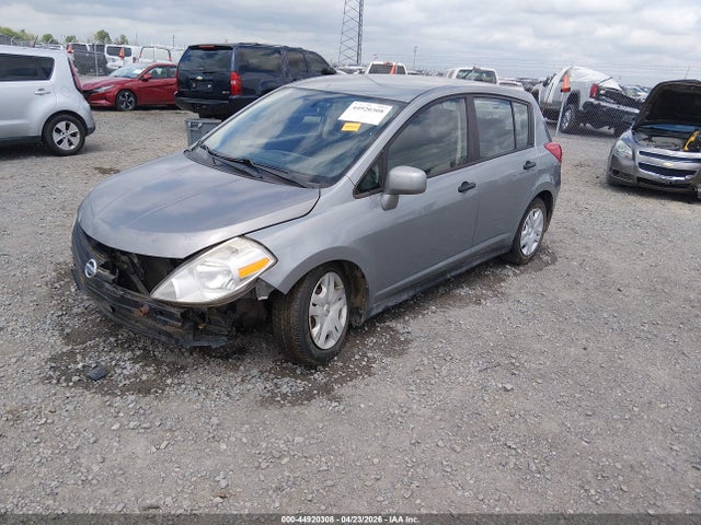 2010 Nissan Versa 1.8s მანქანა იყიდება აუქციონზე, vin: 3N1BC1CP0AL460717, აუქციონის ნომერი: 44920308