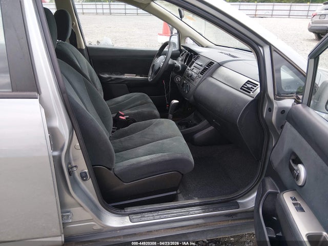 2010 Nissan Versa 1.8s მანქანა იყიდება აუქციონზე, vin: 3N1BC1CP0AL460717, აუქციონის ნომერი: 44920308