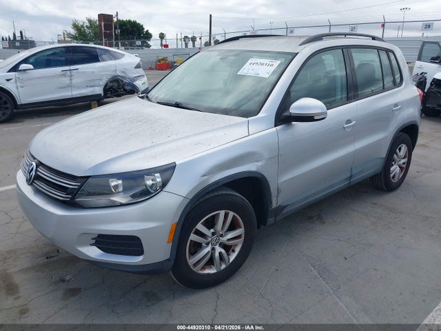 WVGBV7AX5GW601597 Volkswagen TIGUAN S