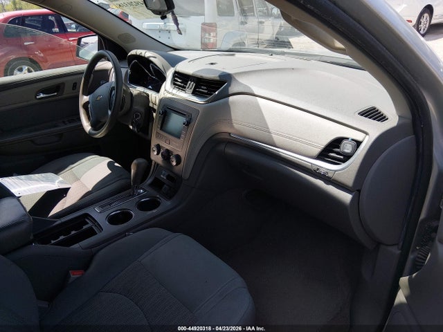 Продажа на аукционе авто 2017 Chevrolet Traverse Ls, vin: 1GNKRFED2HJ197571, номер лота: 44920318