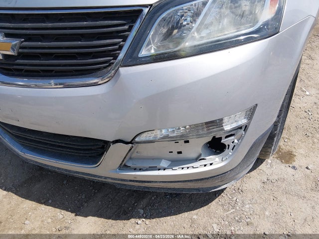 Продажа на аукционе авто 2017 Chevrolet Traverse Ls, vin: 1GNKRFED2HJ197571, номер лота: 44920318