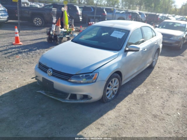 44920333 :رقم المزاد ، 3VWDP7AJ8DM355589 vin ، 2013 Volkswagen Jetta Se مزاد بيع