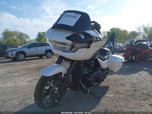 Harley-Davidson FLTRX 2024 1HD1KH710RB643718 Image 2