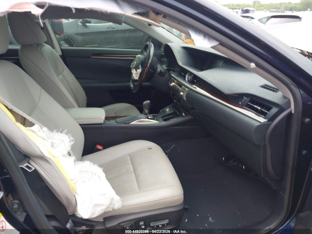 2017 Lexus Es 350 მანქანა იყიდება აუქციონზე, vin: 58ABK1GG9HU076224, აუქციონის ნომერი: 44920396