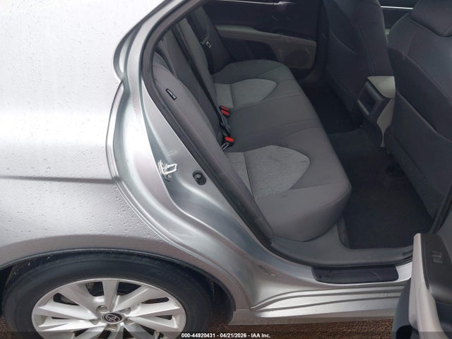Продаж на аукціоні авто 2021 Toyota Camry Le, vin: 4T1C11AKXMU604181, номер лоту: 44920431