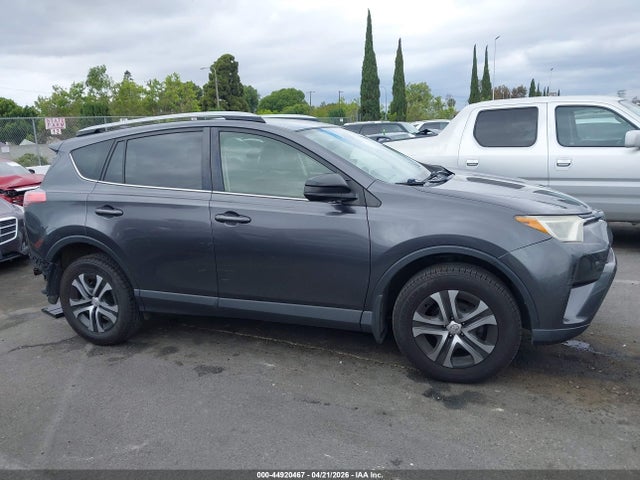 Toyota RAV4 LE 2017 JTMBFREV2HJ152173 Image 14