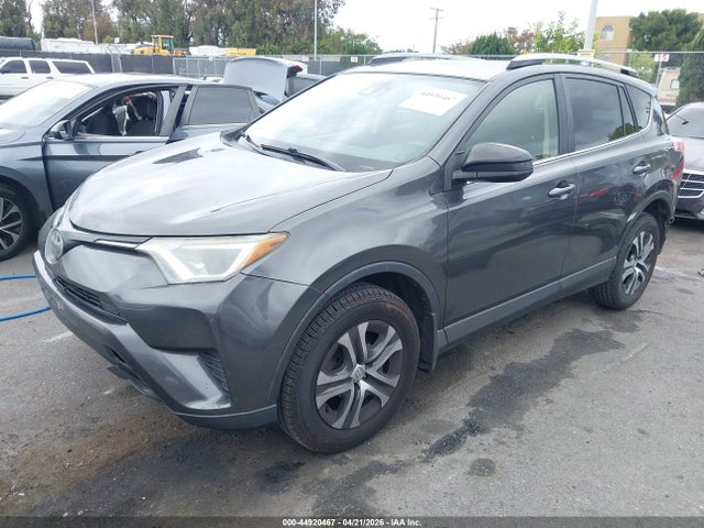 Toyota RAV4 LE 2017 JTMBFREV2HJ152173 Image 2