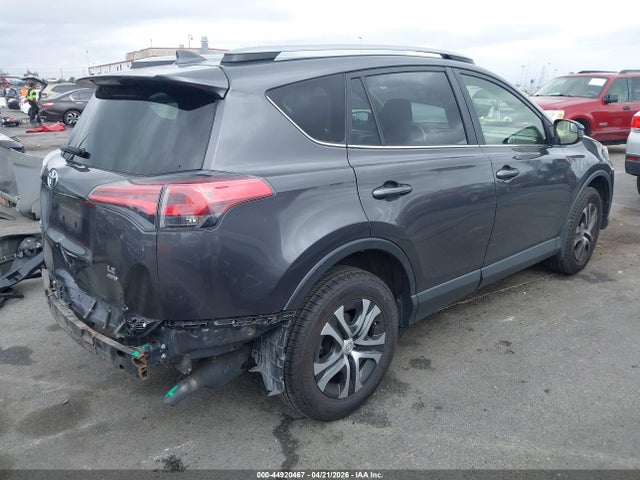 Toyota RAV4 LE 2017 JTMBFREV2HJ152173 Image 4