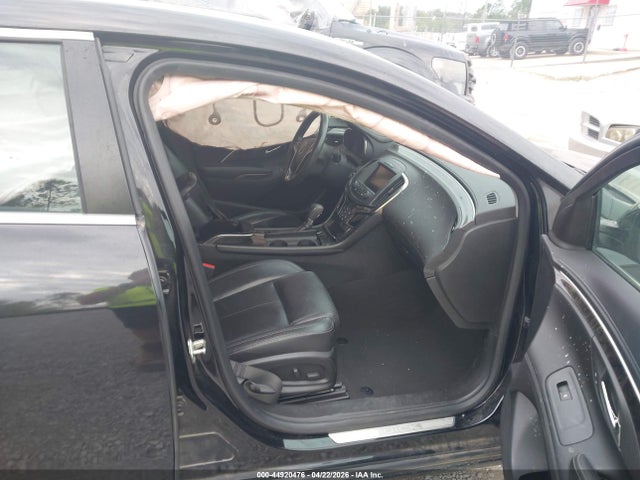 1G4GB5G3XGF175686 Buick Lacrosse Leather