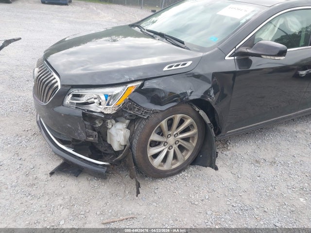 1G4GB5G3XGF175686 Buick Lacrosse Leather